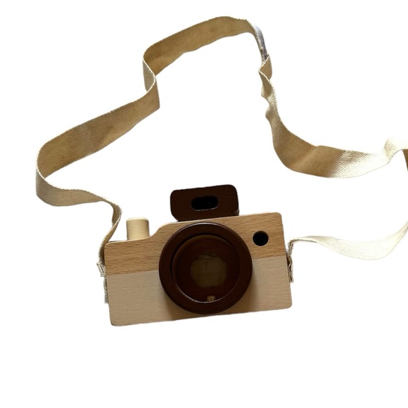 Coco Village Wooden Camera with Bag - Picture 6 of 10
